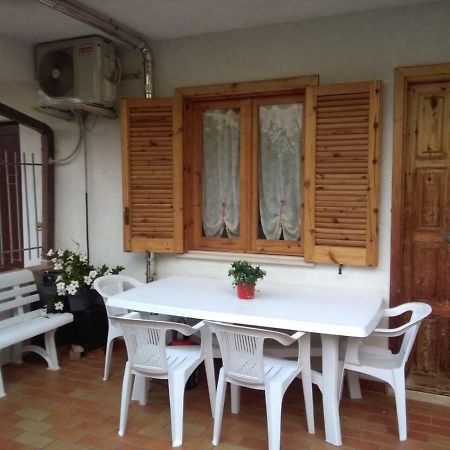 Villetta A Schiera Fiumefreddo Bruzio Exterior photo