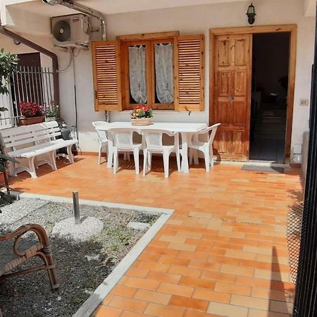 Villetta A Schiera Fiumefreddo Bruzio Exterior photo