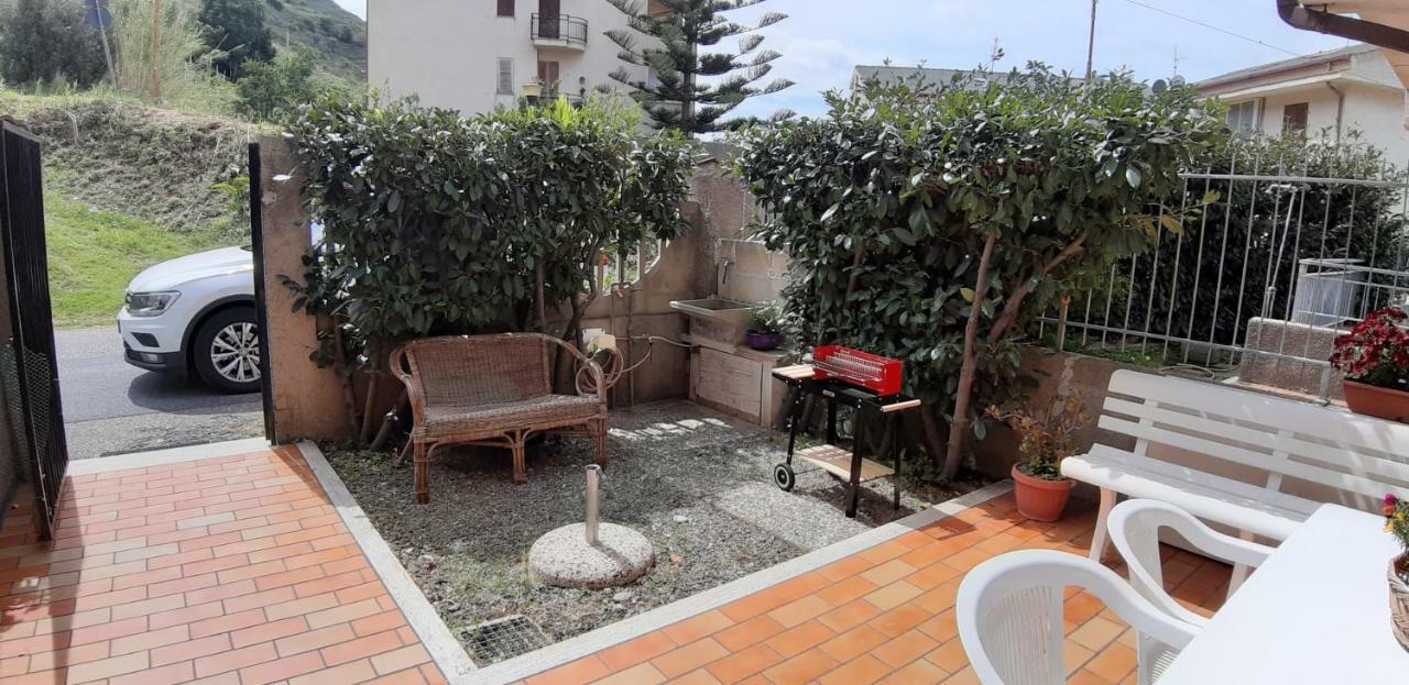 Villetta A Schiera Fiumefreddo Bruzio Exterior photo